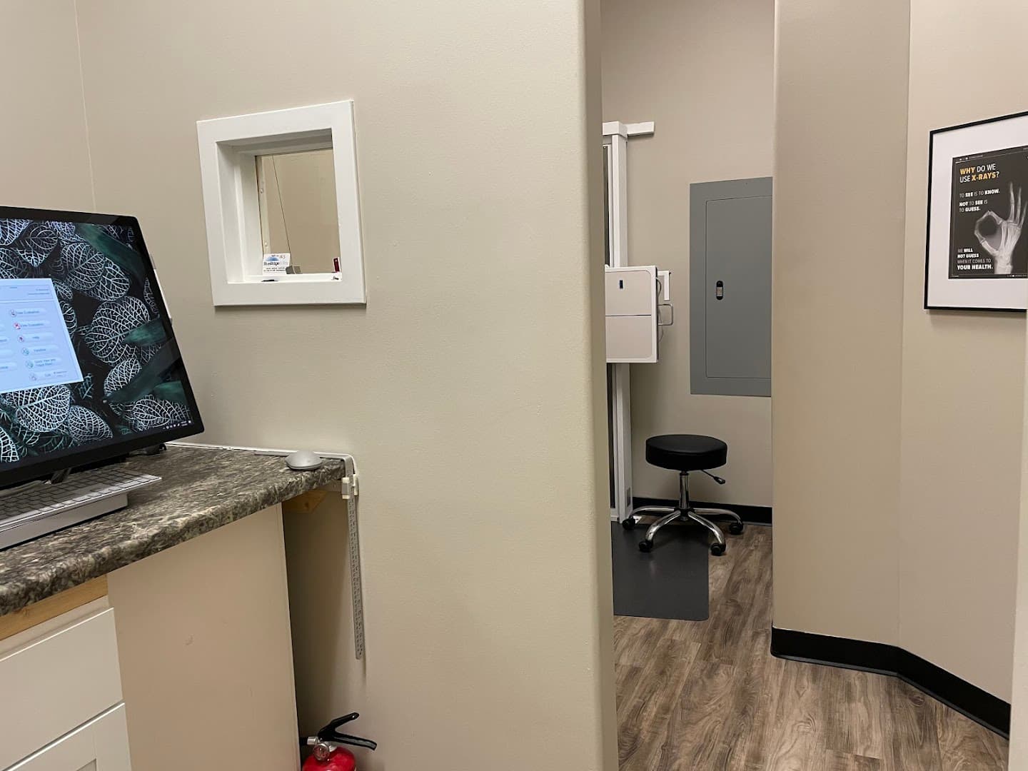 AskDrErnst - Photo 1