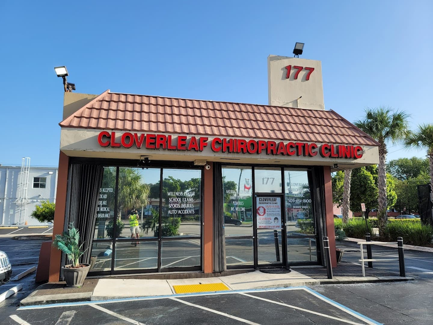 Cloverleaf Chiropractic Clinic - Photo 1