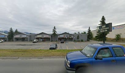 Dr. Charlie Gray - Photo 1