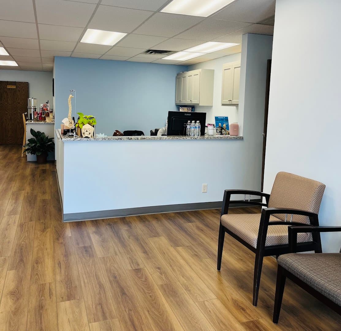 Dr Jason Kinder - Photo 1