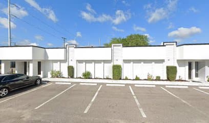 Dr. Richard King - Photo 1