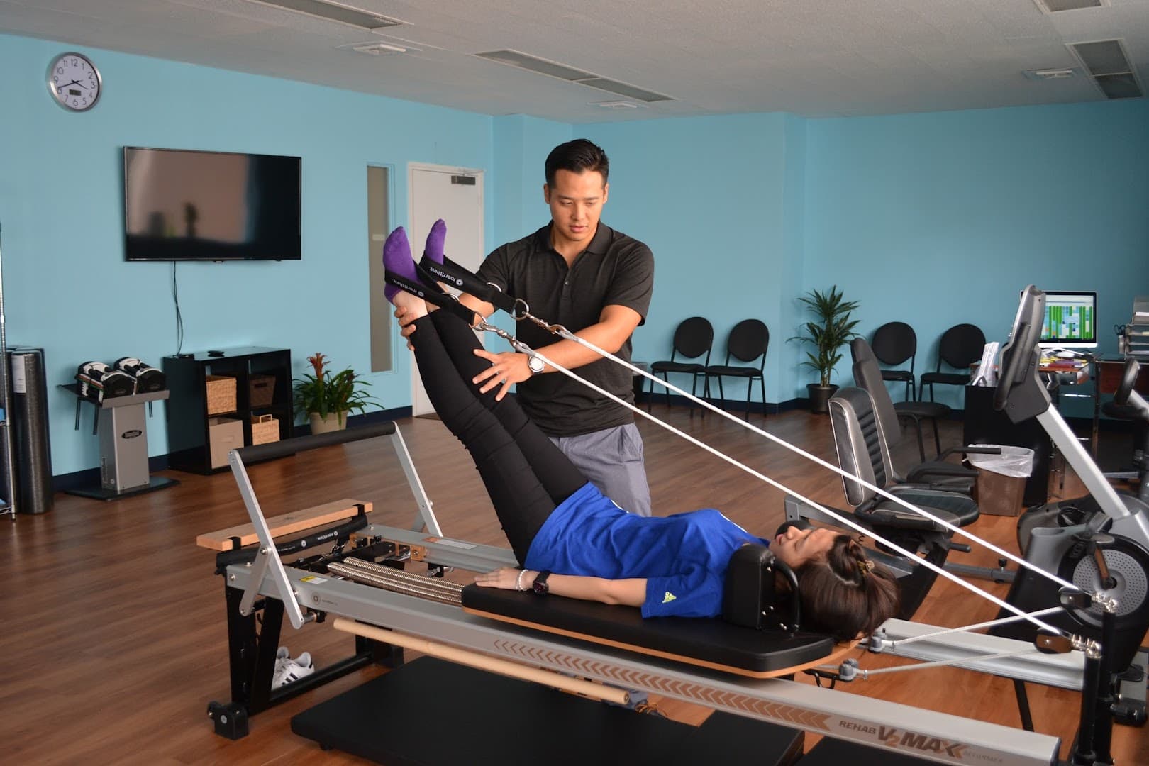 Holisticare Physical Therapy - Photo 1