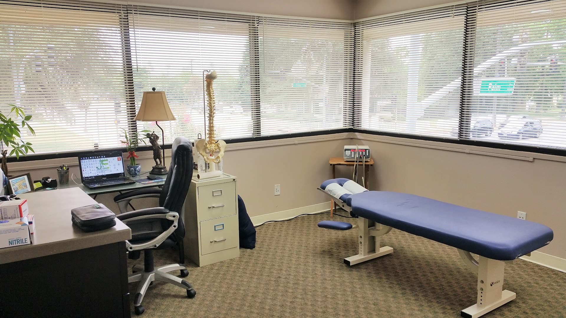 JE Chiropractic and Wellness - Photo 1