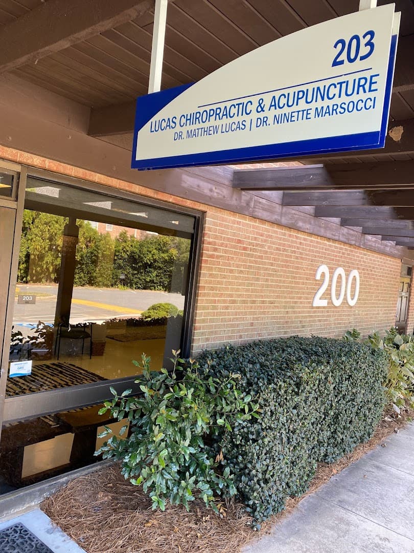 Lucas Chiropractic and Acupuncture, PA - Photo 1