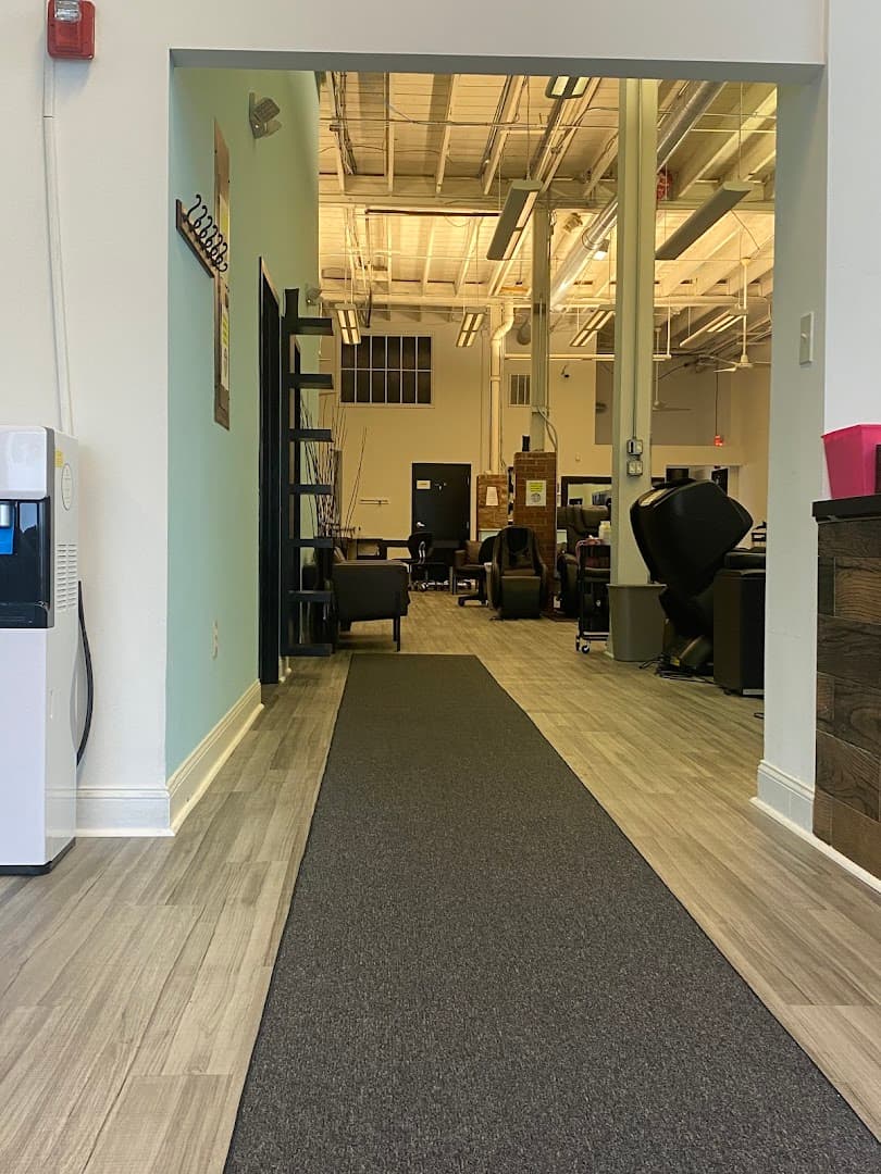 Philly Spine - Photo 1