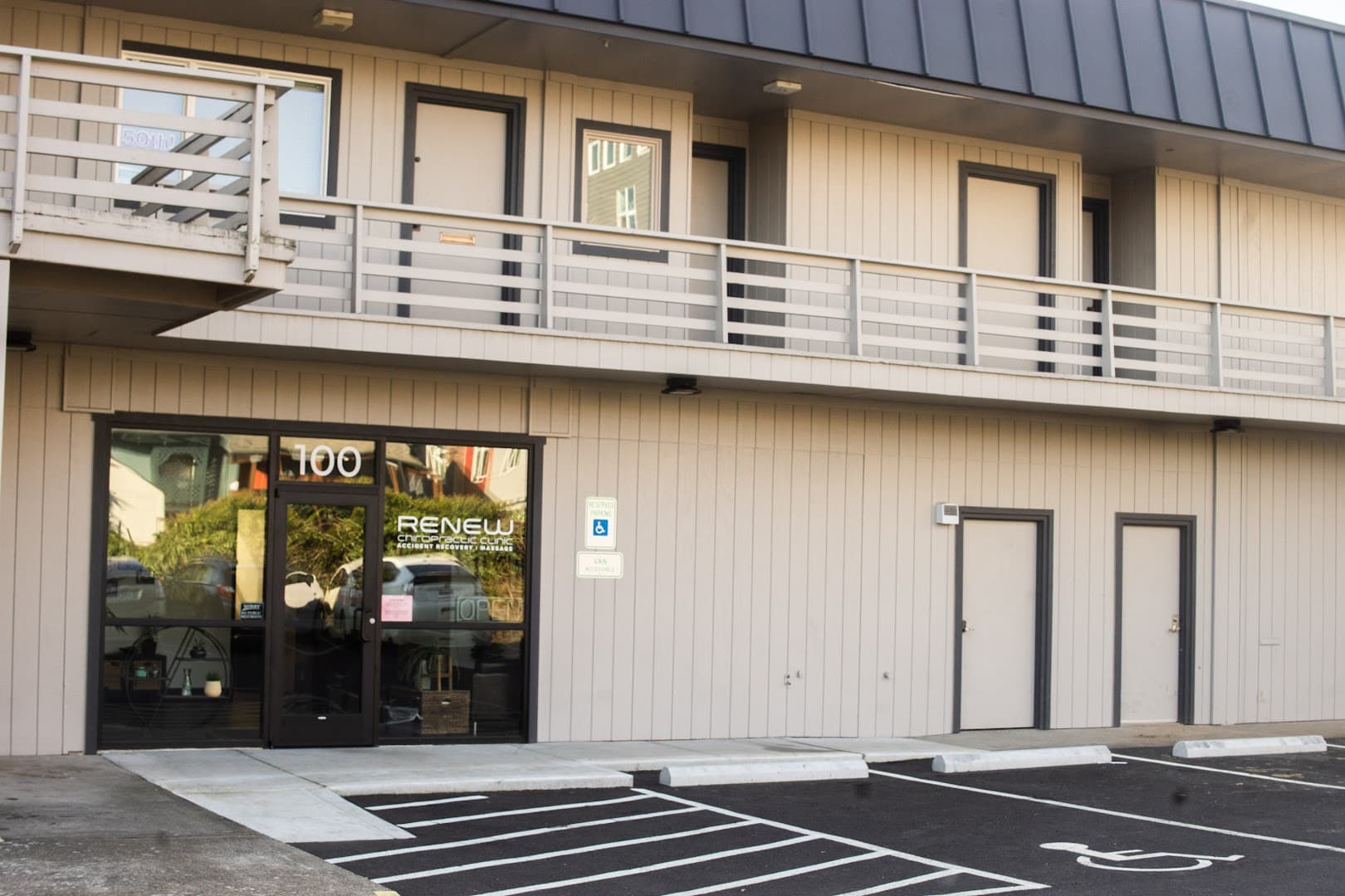 Renew Accident & Injury Chiropractic Clinic - Photo 1