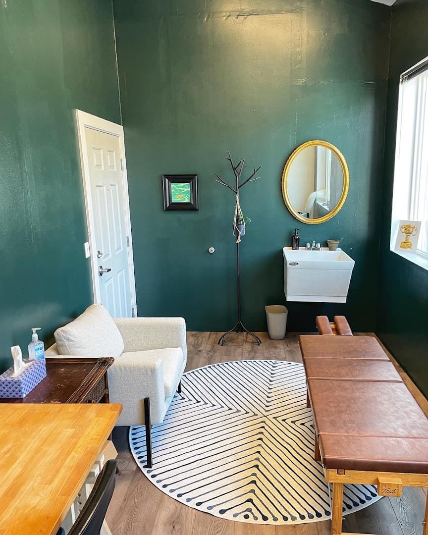 Wishbone Chiropractic - Photo 1