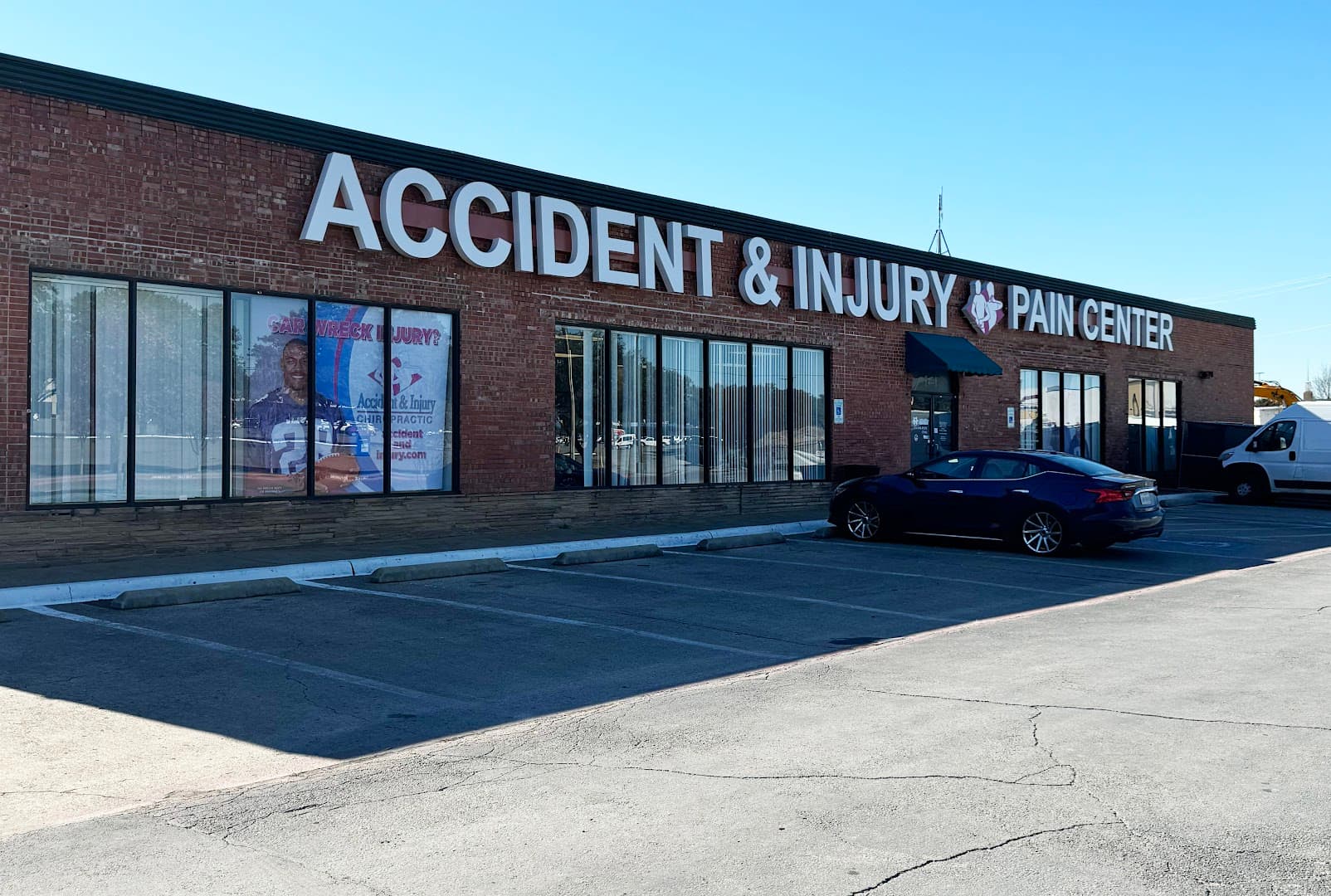 Accident and Injury Chiropractic Dallas, Oak Cliff - Photo 1