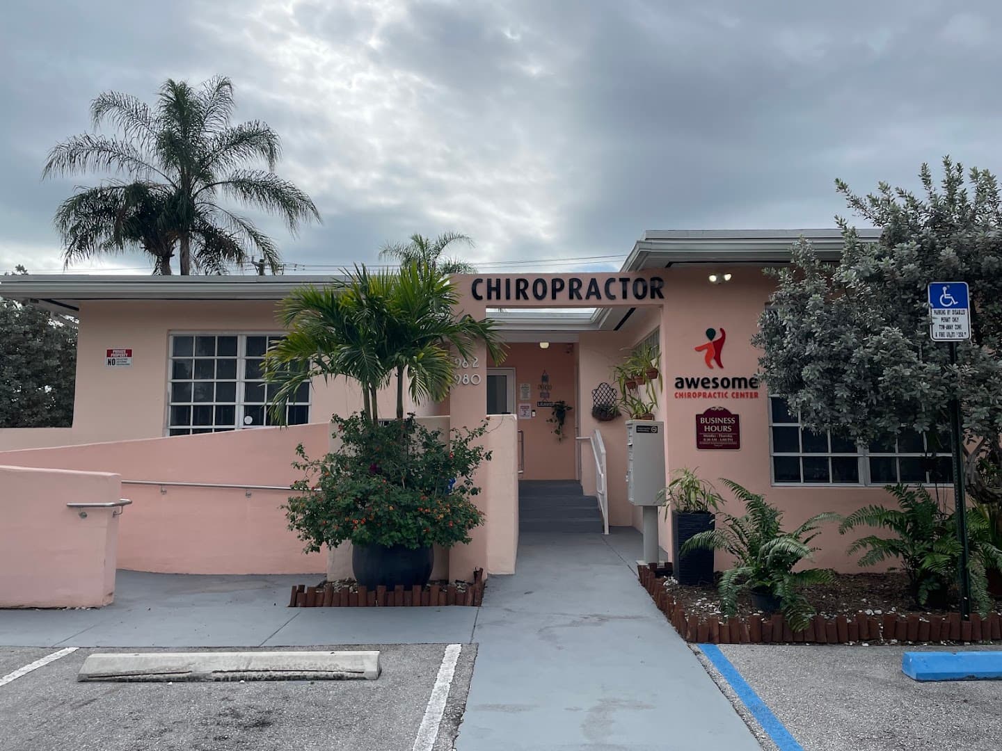 Awesome Chiropractic Center - Photo 1