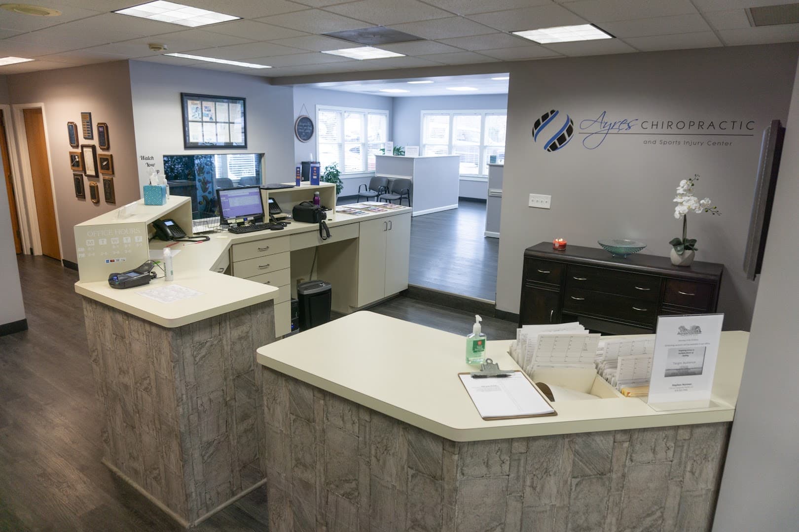 Ayres Chiropractic & Sports Injury Center - Photo 1