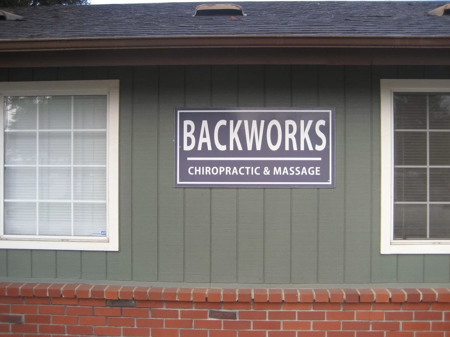 Backworks - Photo 1