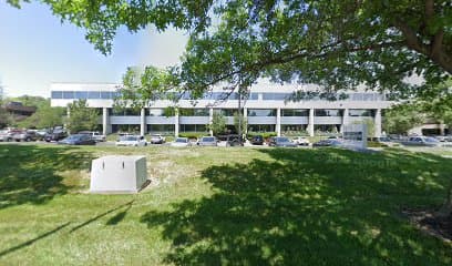 Bonnie L. Klinginsmith, DC - Photo 1