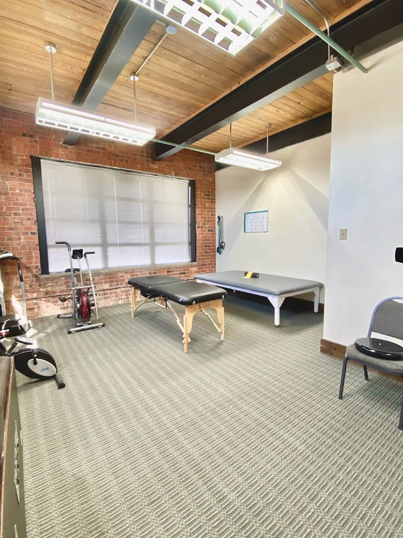 Care Plus Pain & Injury - Fort Worth - Car Wreck Auto Accident Back Doctor - Photo 1