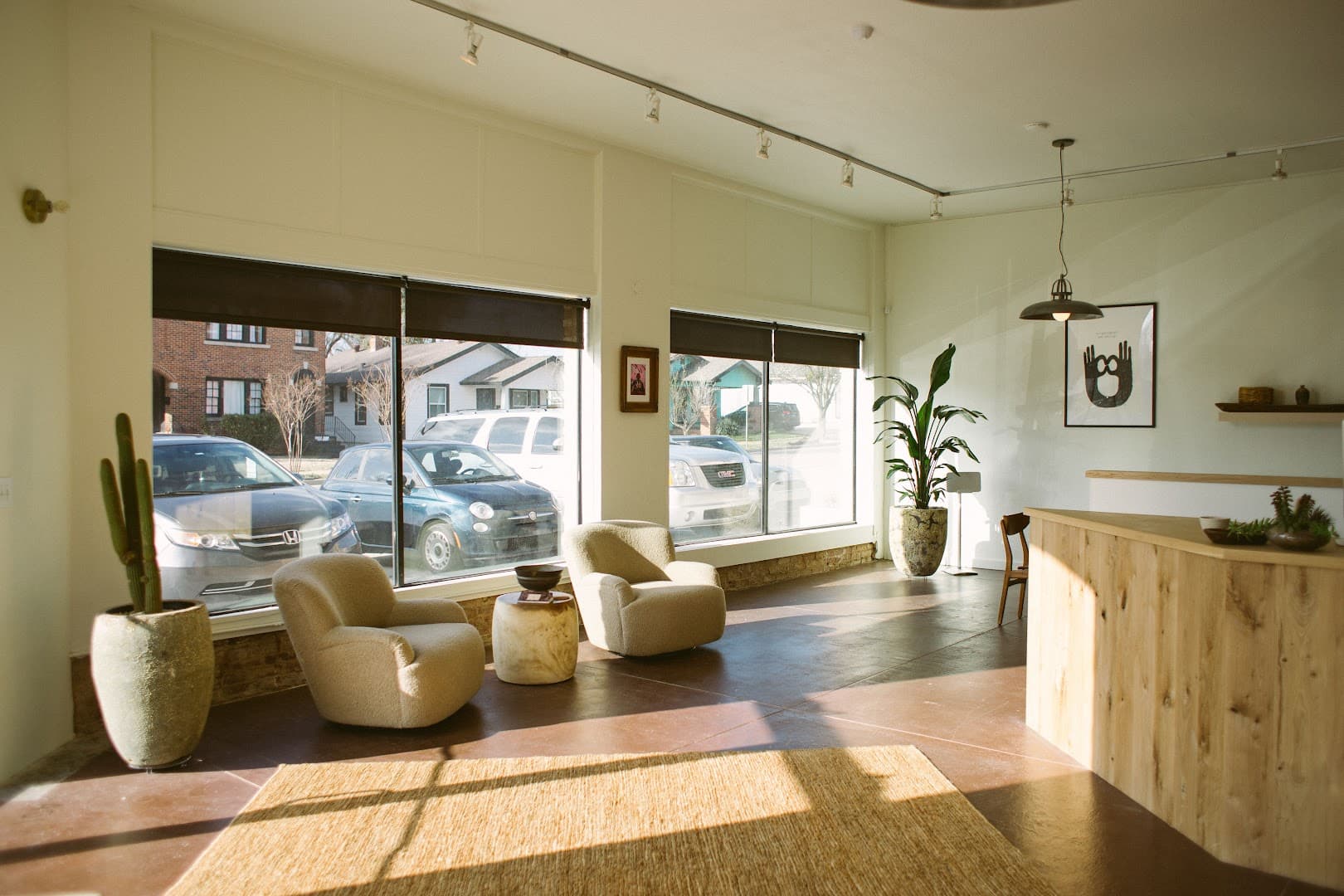 Chiropractic House - Photo 1