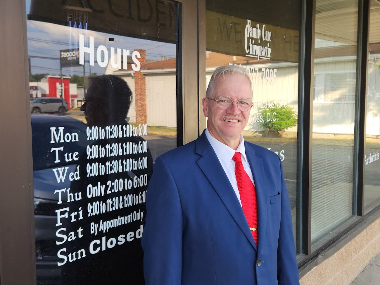 CHIROPRACTOR JAIME GONZALEZ, DC - Photo 1