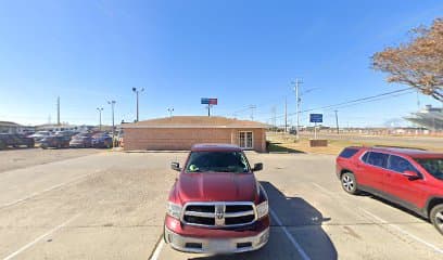 Derek W. Mcarthur, DC - Photo 1