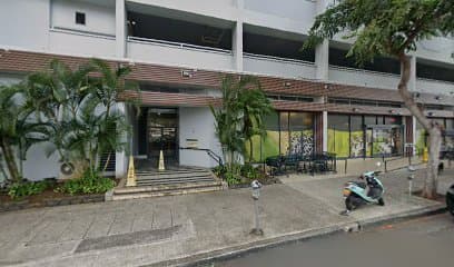 Dr. Travis Taira - Photo 1