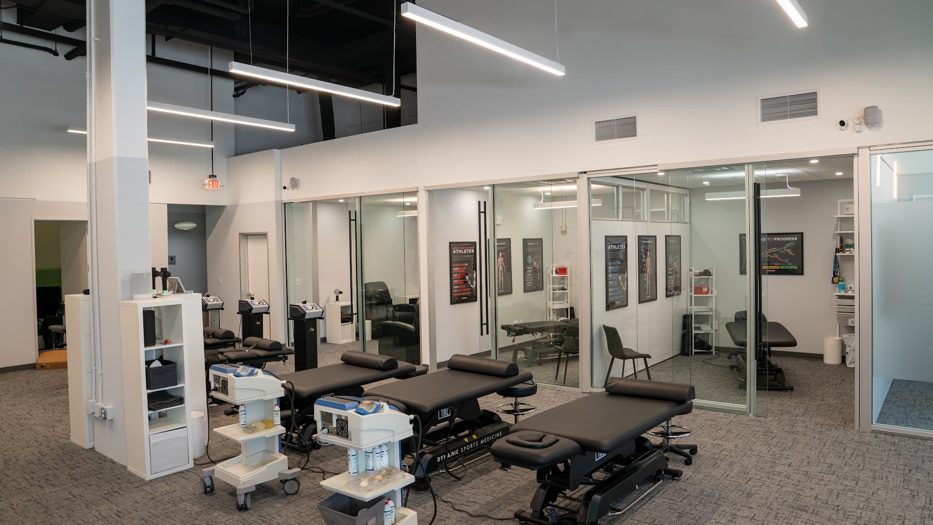Dynamic Sports Medicine - Austin Downtown - Photo 1