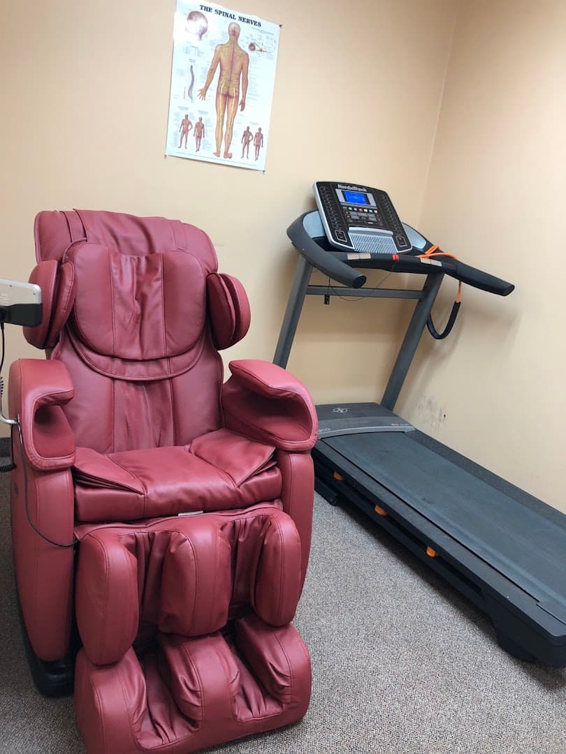 Family Health Center & Rehab - Dr. Almasmari - Photo 1