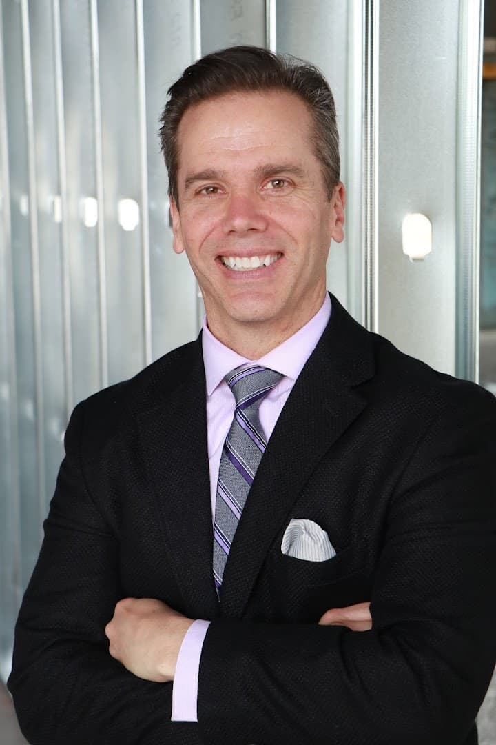 Hyatt Chiropractic: Daniel Hyatt, DC - Photo 1