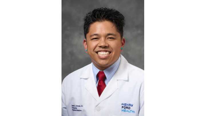 Joseph G Estrada, DC - Photo 1