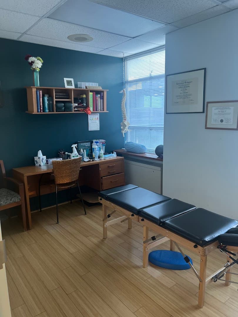 Joseph Henderson, DC - Photo 1