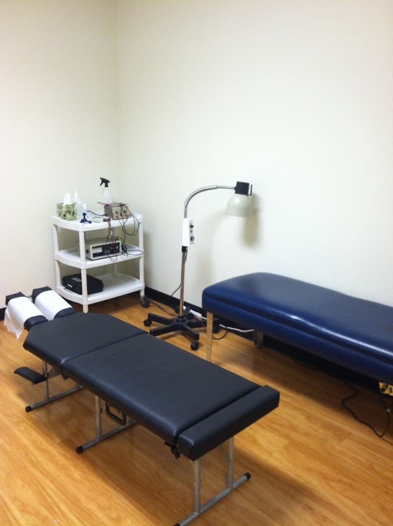 Kim Chiropractic and Acupuncture - Photo 1