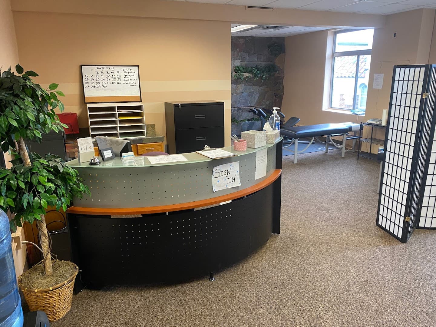 MIDWEST SPINE SOLUTIONS, PA - Photo 1