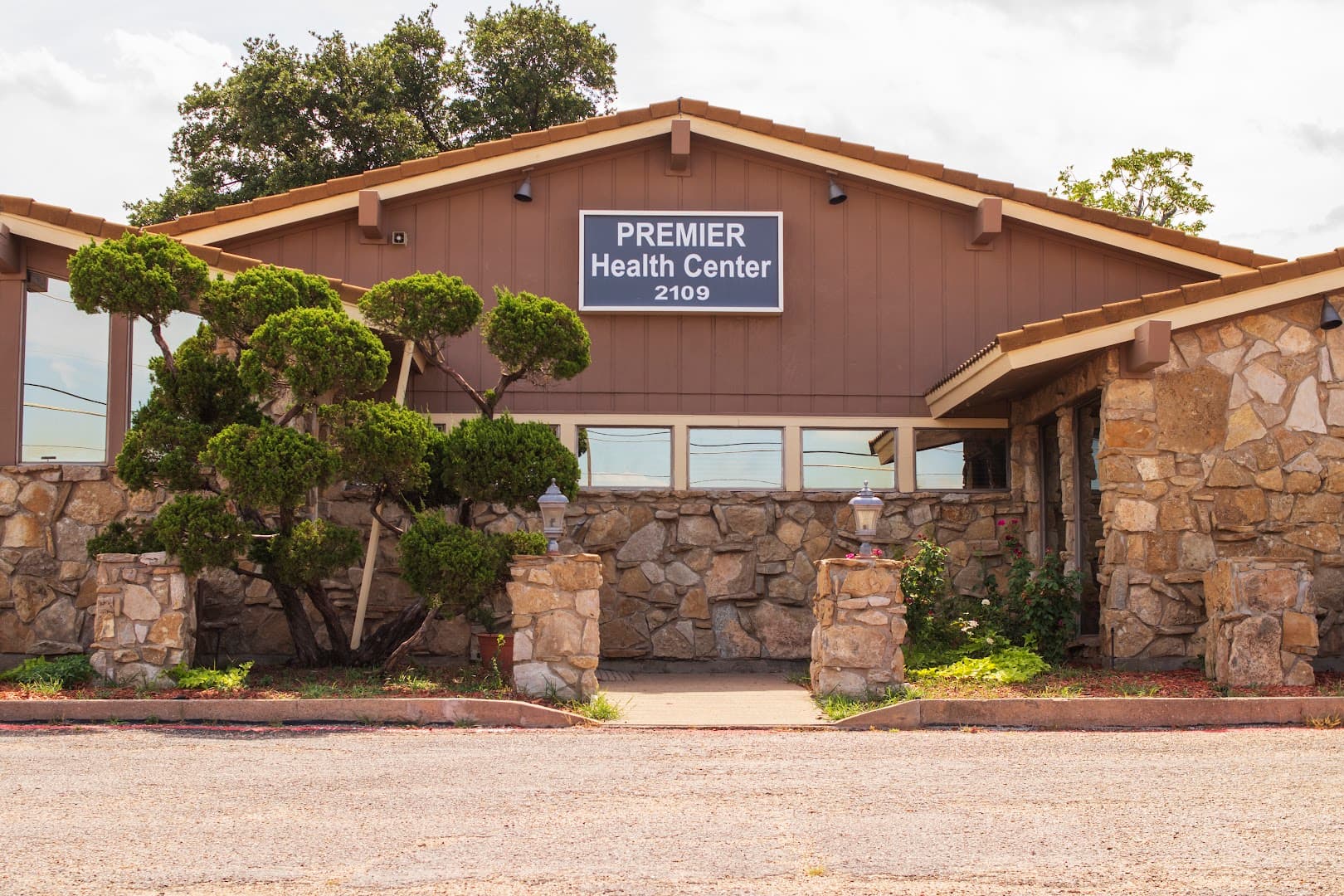 Premier Health Center - Photo 1