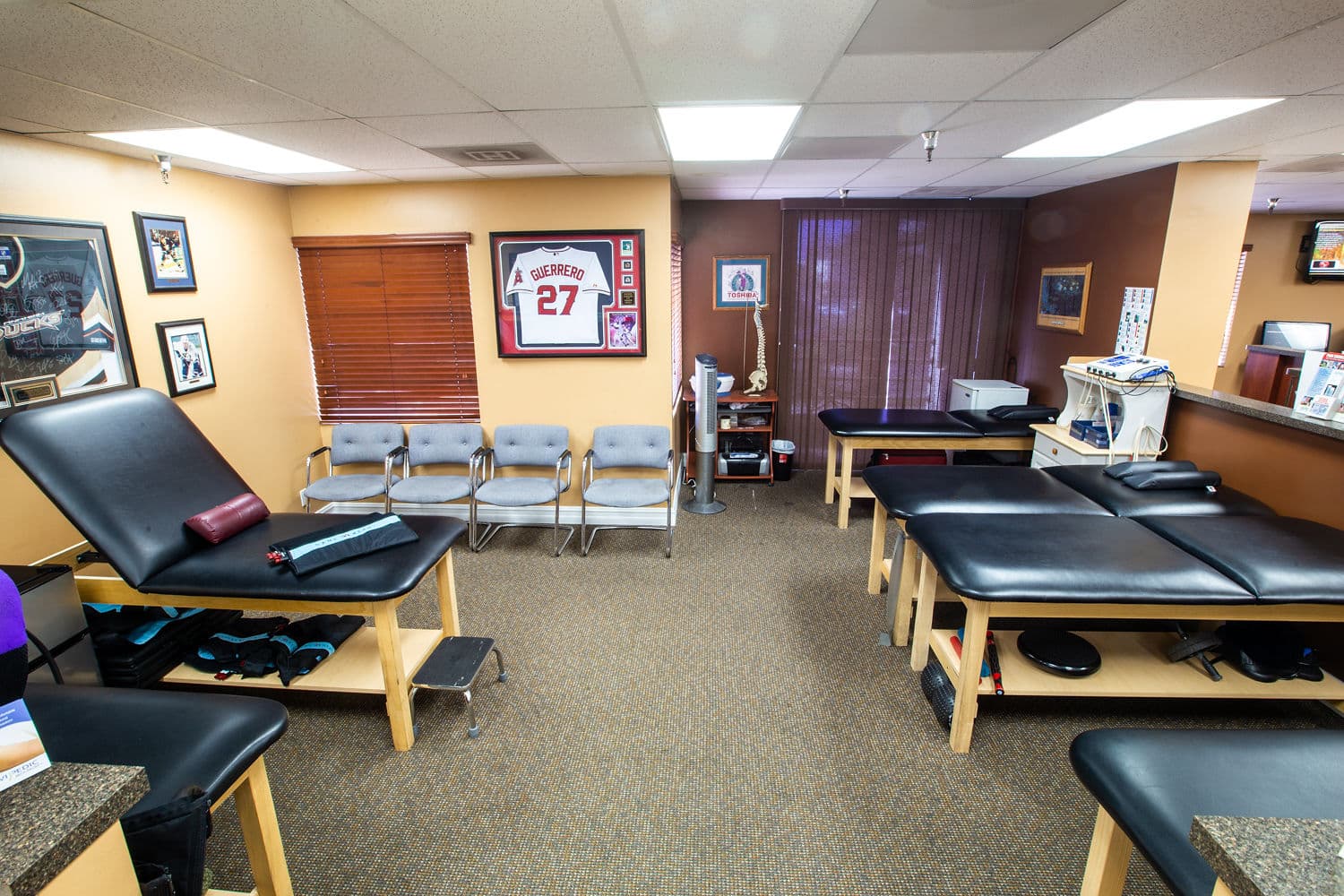 Sports & Family Chiropractic - Photo 1
