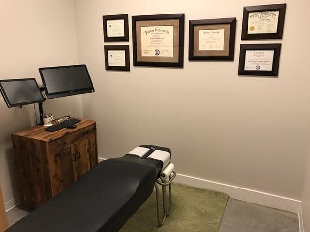 Two Hands Chiropractic - Photo 1